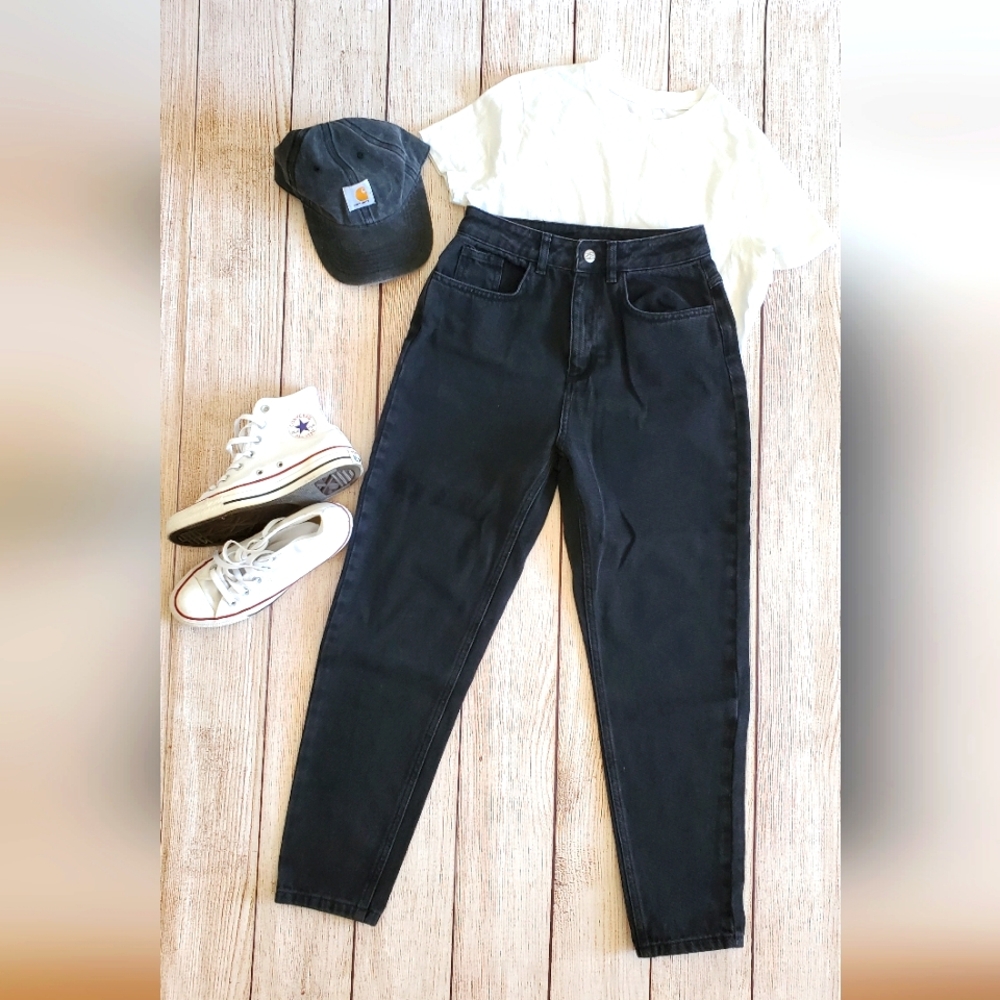 ASOS Reclaimed Vintage black high waisted mom 90s jeans size 26
